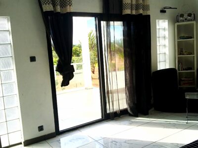 Studio avec vue imprenable sur la brousse