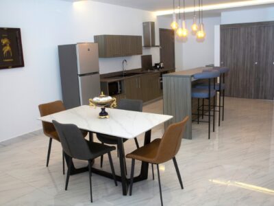 Appartement de luxe avec vue sur mer et piscine